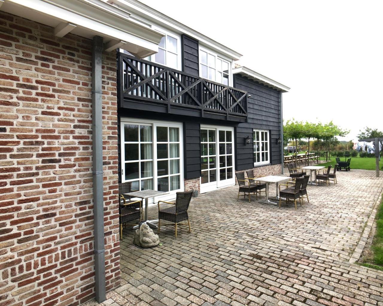 Hof Van Renesse 노드벨레 외부 사진